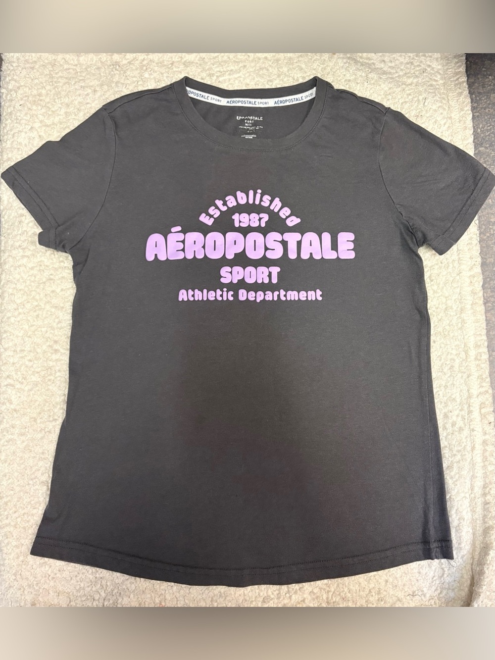 Aeropostale gray Tee with Lilac Logo Print - Picture 1 of 5